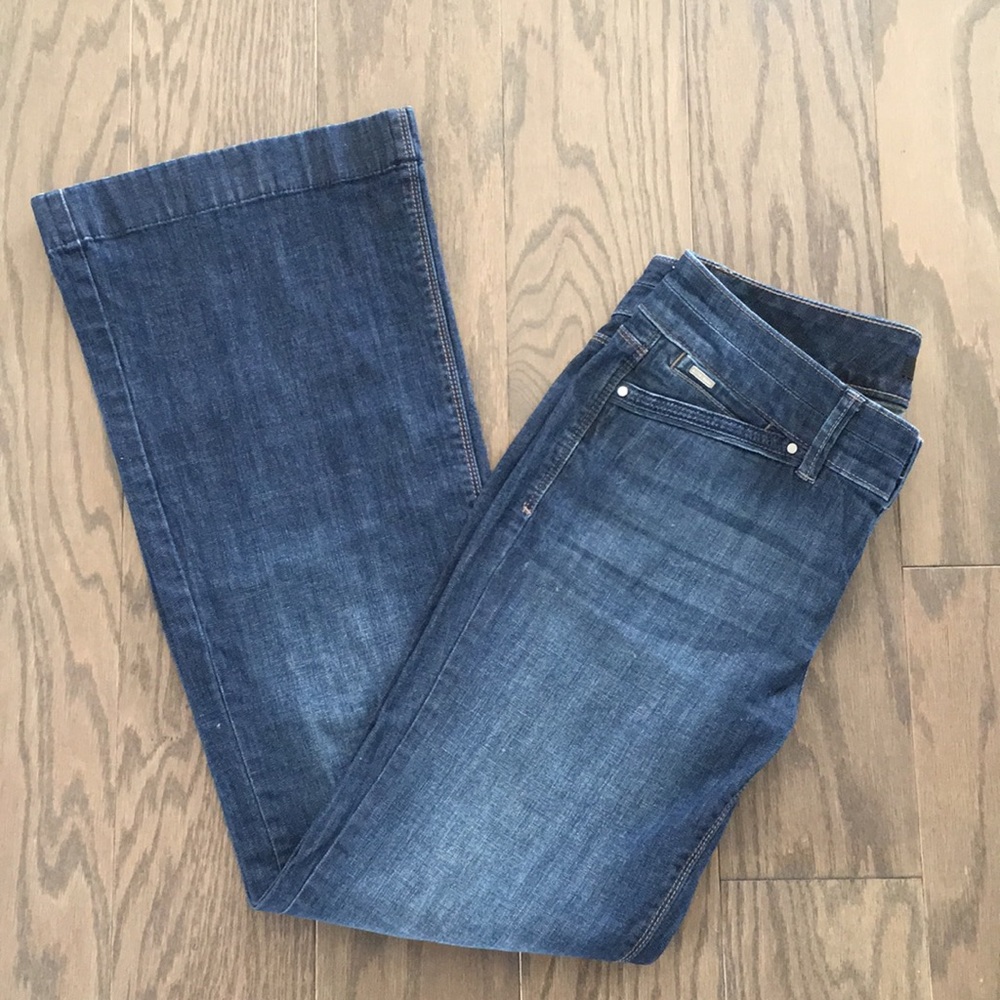 White House black market trouser leg